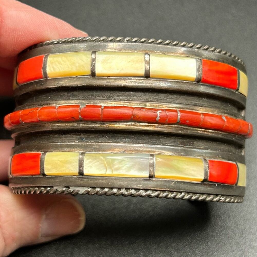 925 Sterling silver coral MOP inlay cuff bracelet #396 Native American Zuni 125g - Picture 15 of 16